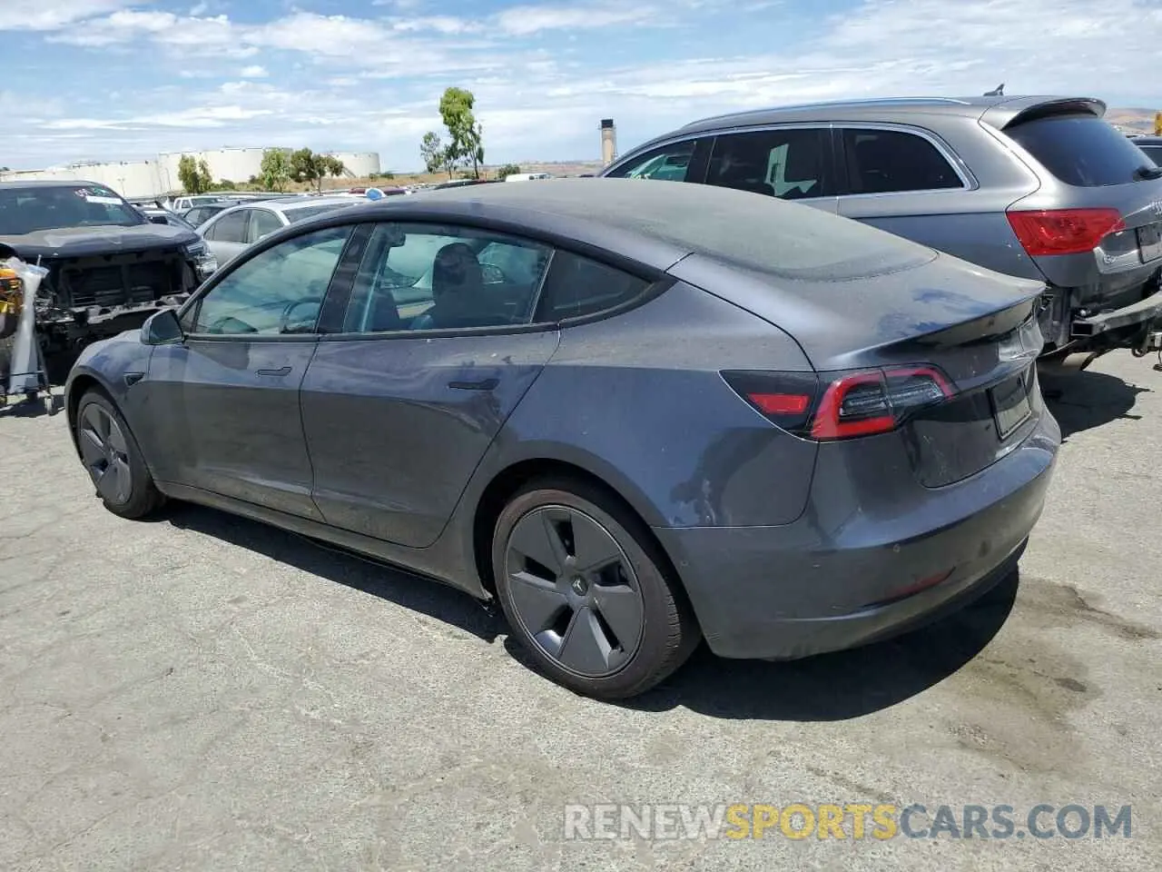 2 Photograph of a damaged car 5YJ3E1EAXMF076516 TESLA MODEL 3 2021