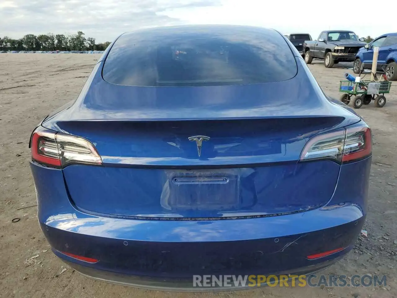 6 Photograph of a damaged car 5YJ3E1EAXMF082641 TESLA MODEL 3 2021