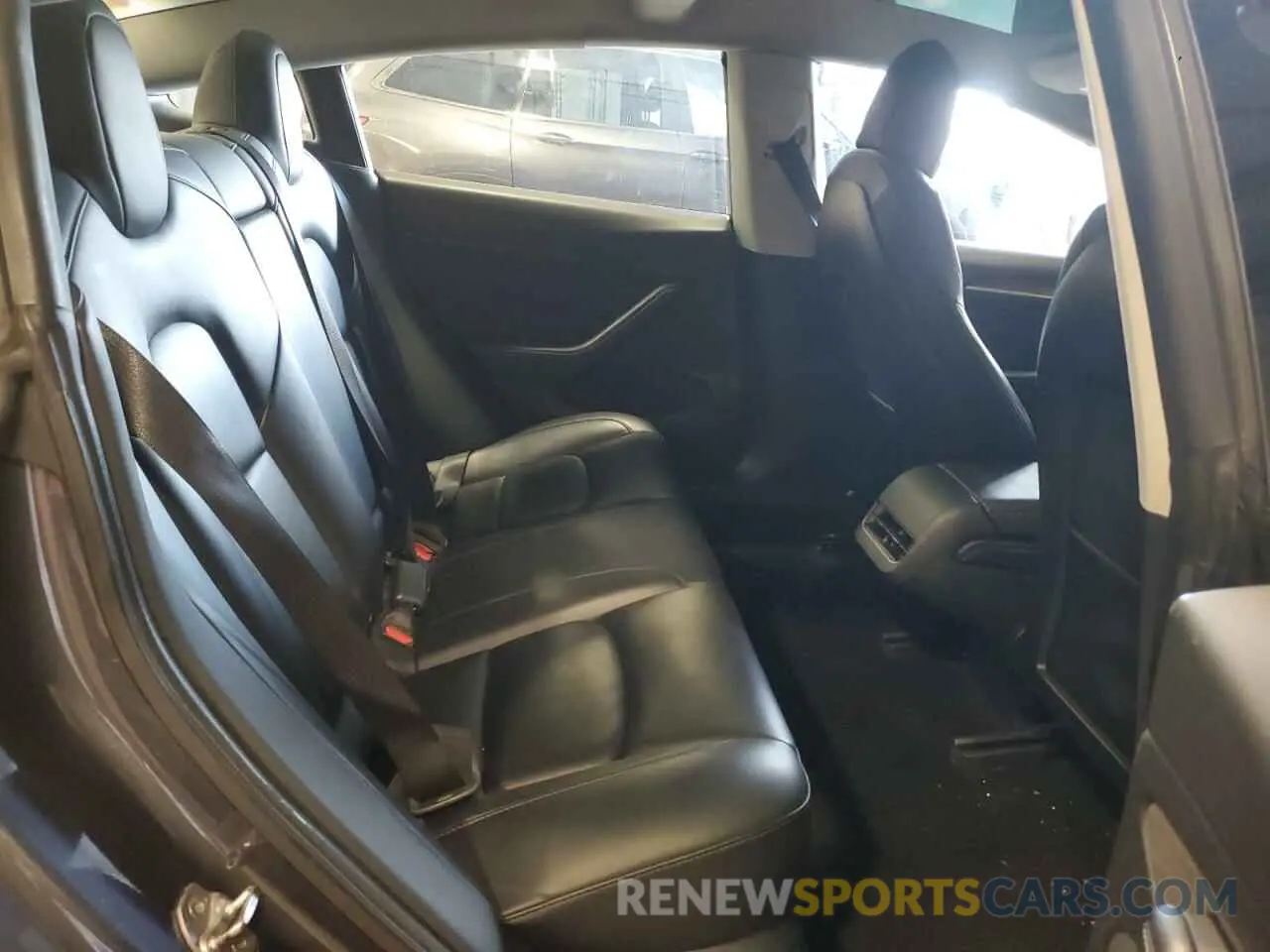 10 Photograph of a damaged car 5YJ3E1EAXMF086348 TESLA MODEL 3 2021