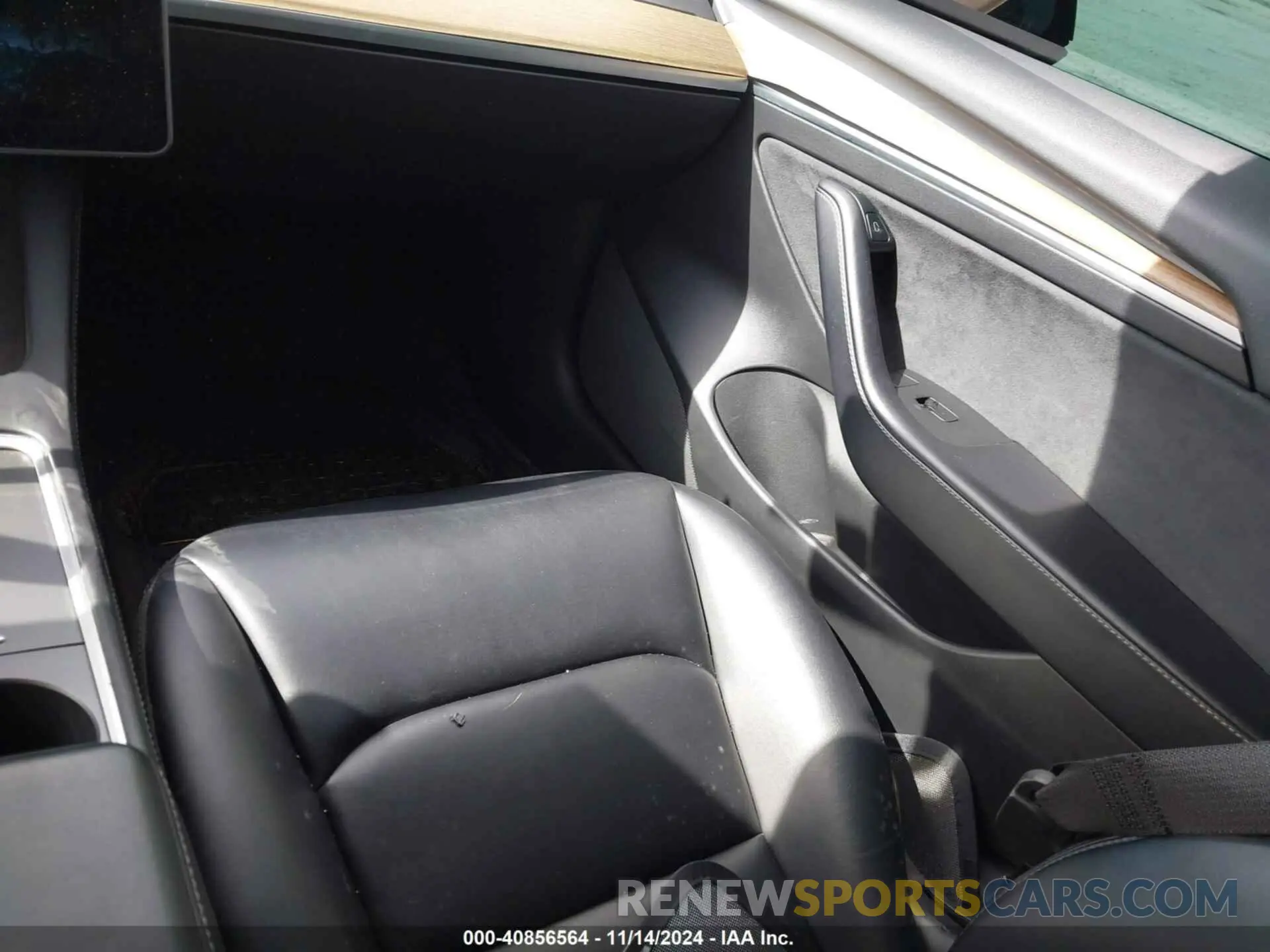 5 Photograph of a damaged car 5YJ3E1EAXMF090352 TESLA MODEL 3 2021