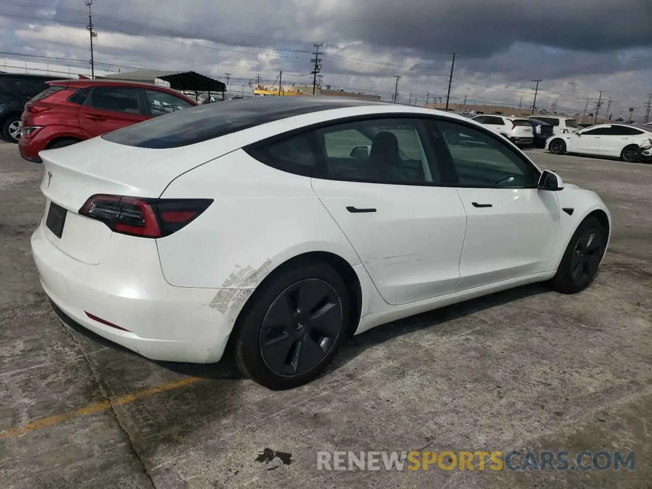3 Photograph of a damaged car 5YJ3E1EAXMF091596 TESLA MODEL 3 2021