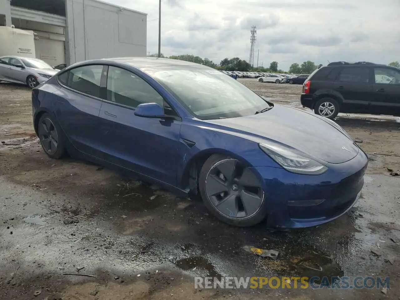 4 Photograph of a damaged car 5YJ3E1EAXMF850831 TESLA MODEL 3 2021
