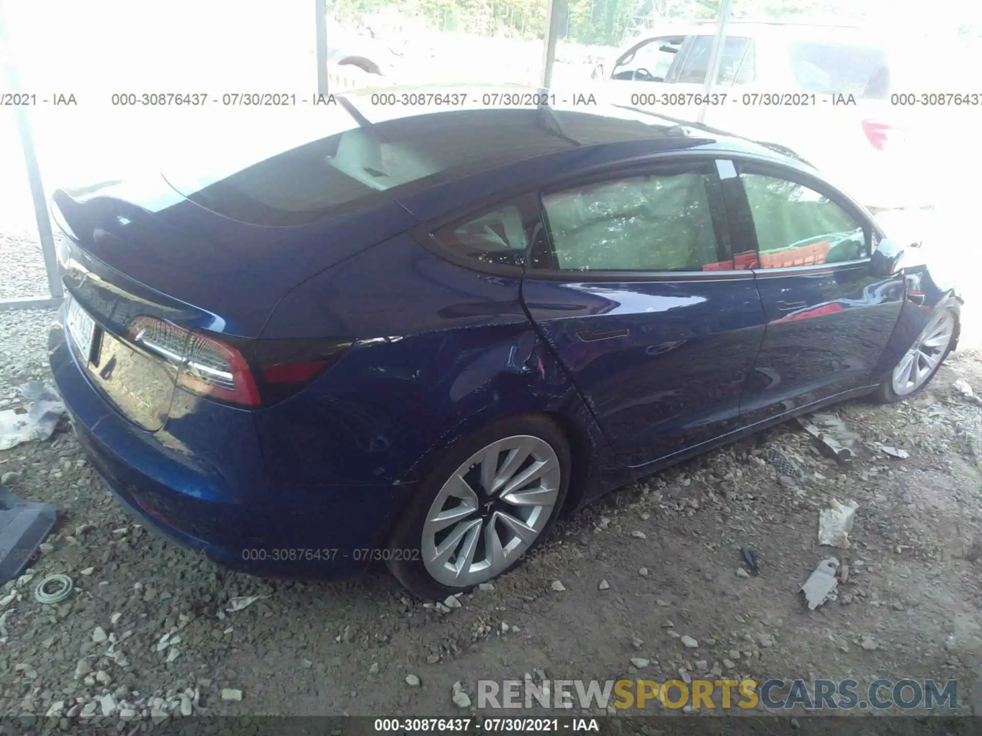 4 Photograph of a damaged car 5YJ3E1EAXMF853857 TESLA MODEL 3 2021