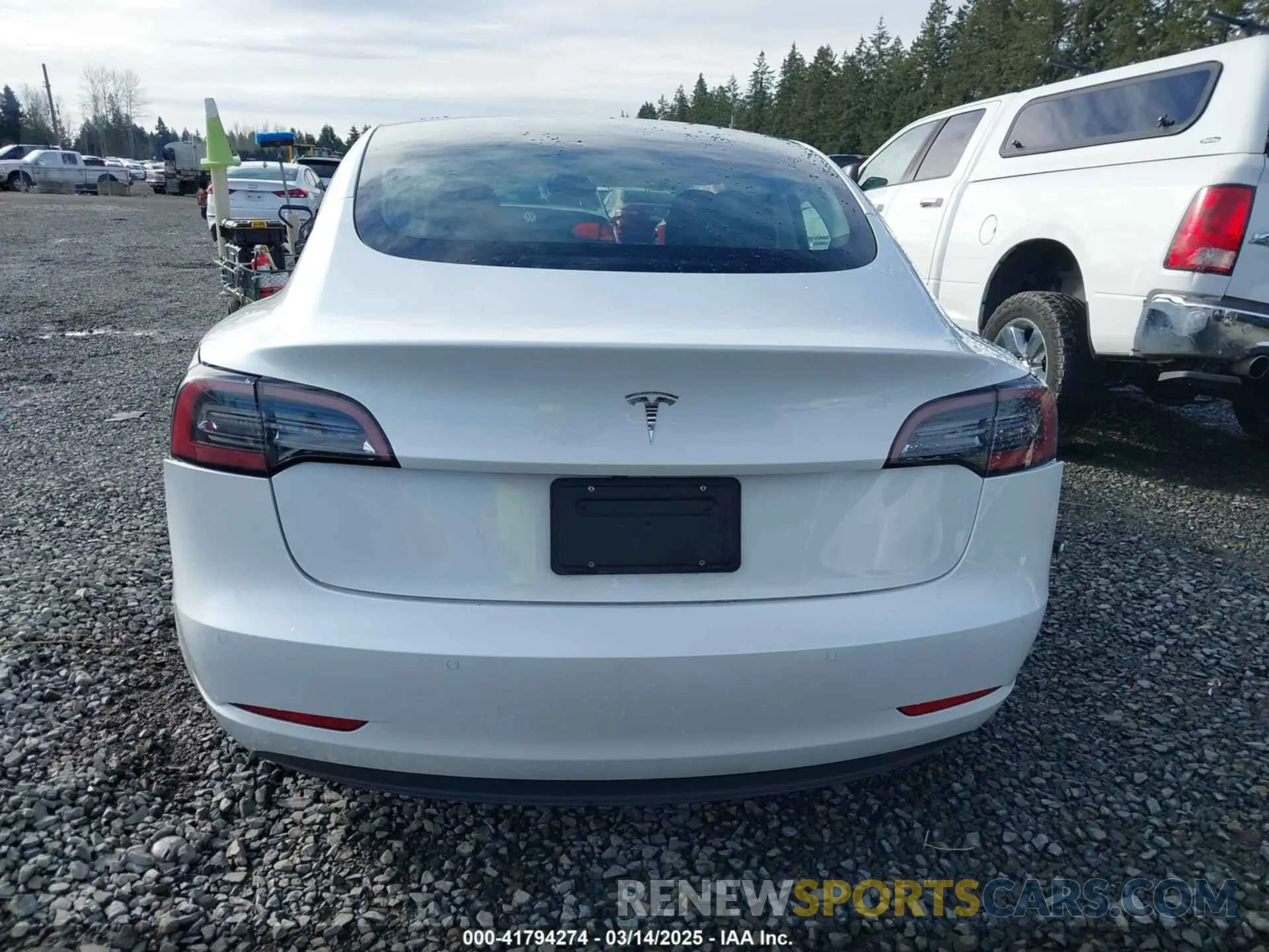 16 Photograph of a damaged car 5YJ3E1EAXMF871730 TESLA MODEL 3 2021