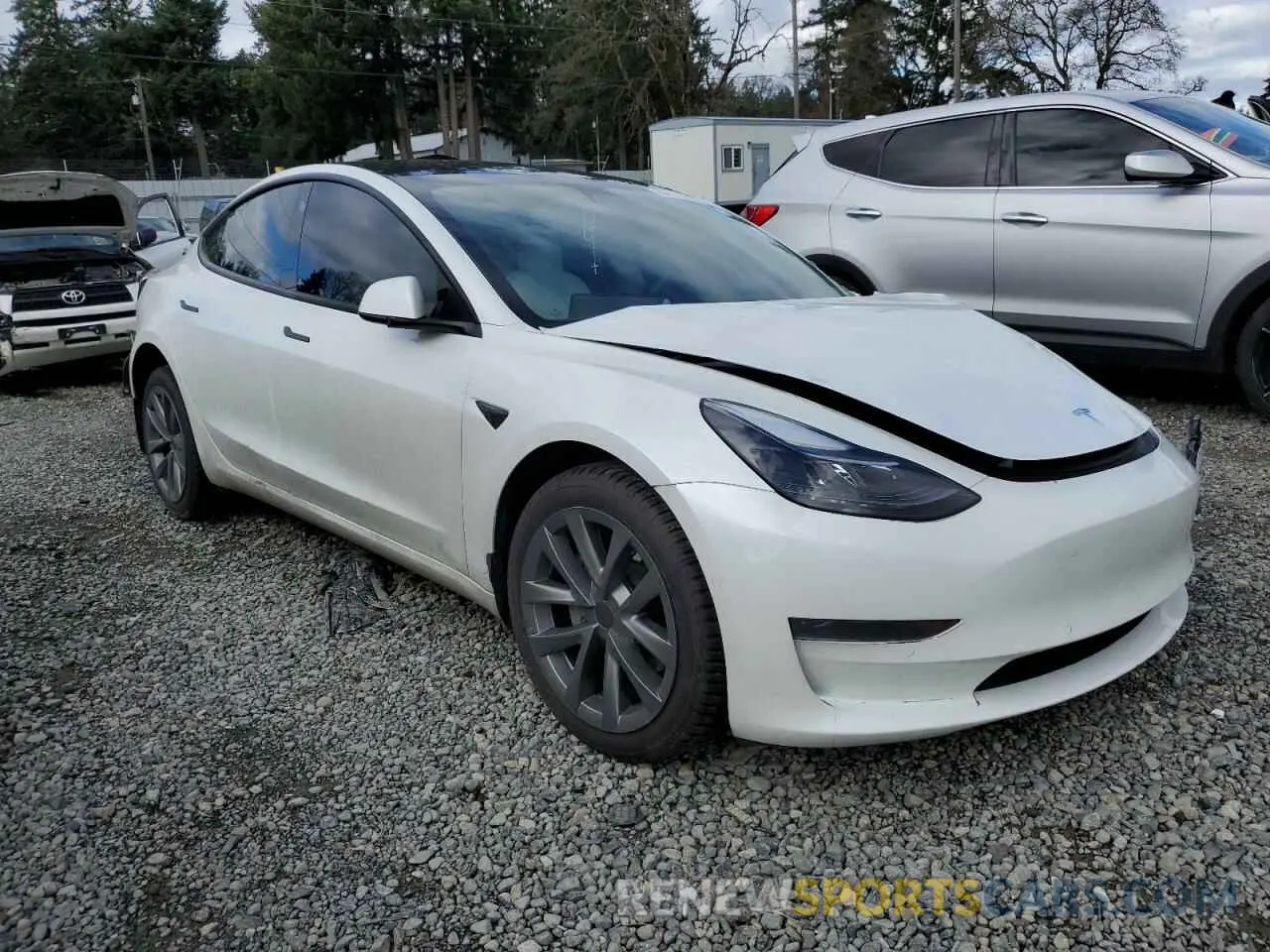4 Photograph of a damaged car 5YJ3E1EAXMF873252 TESLA MODEL 3 2021