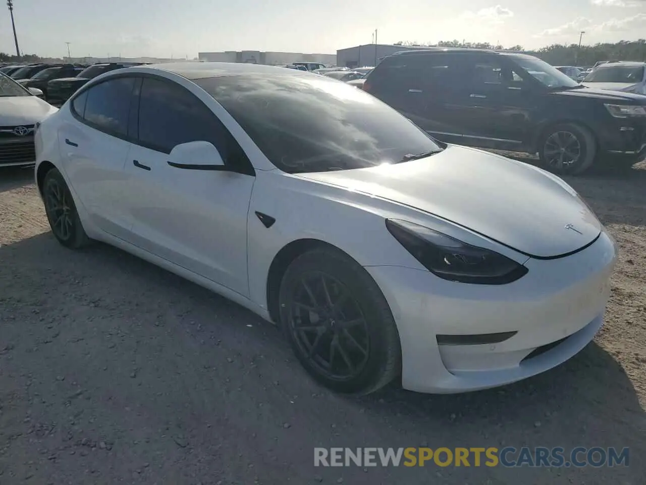 4 Photograph of a damaged car 5YJ3E1EAXMF921669 TESLA MODEL 3 2021