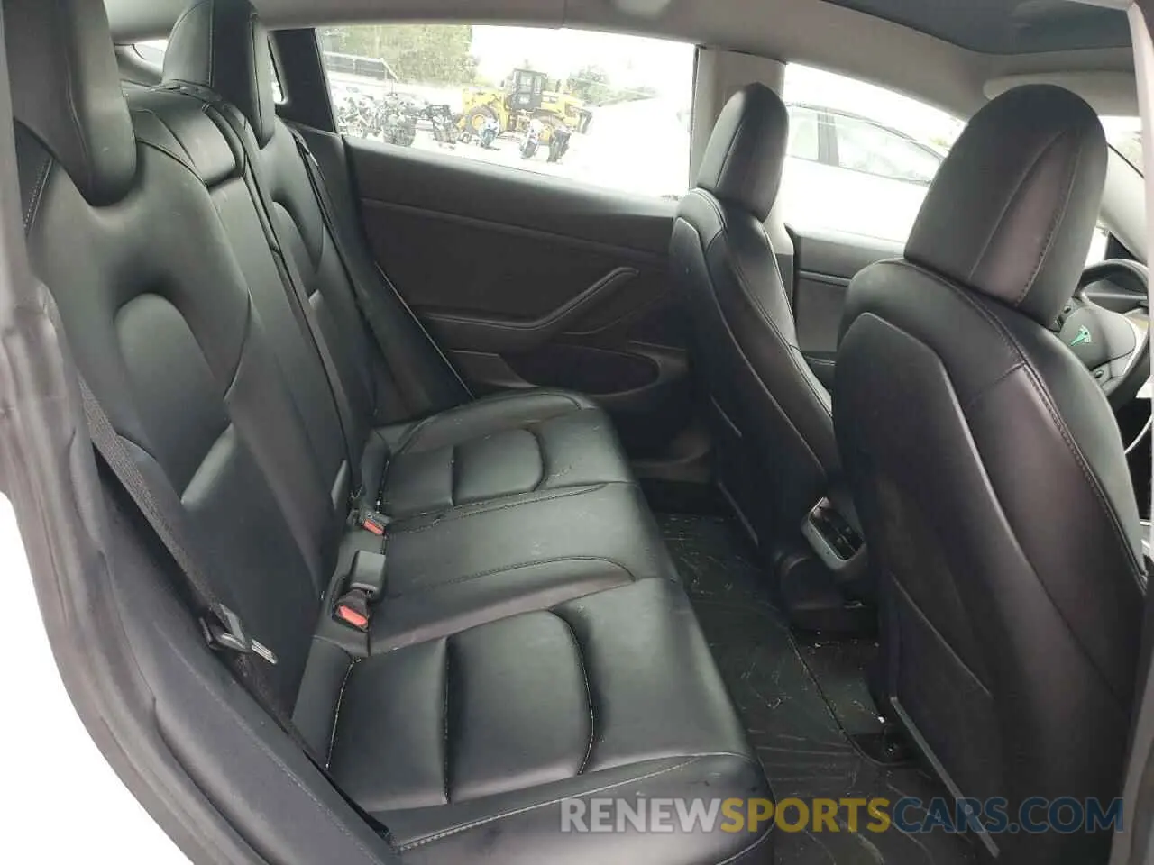 10 Photograph of a damaged car 5YJ3E1EAXMF940500 TESLA MODEL 3 2021