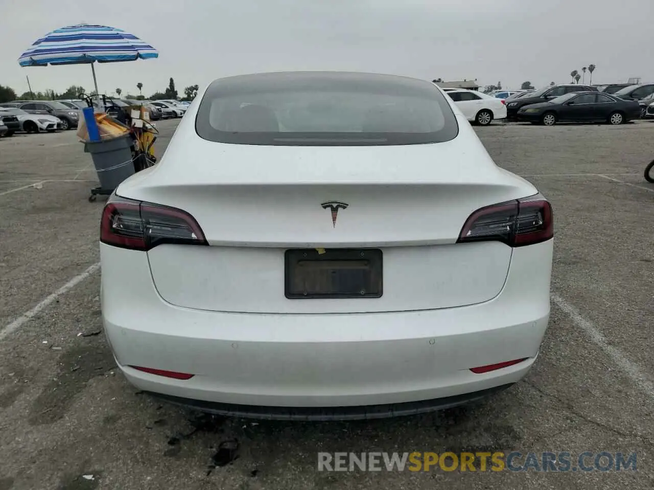 6 Photograph of a damaged car 5YJ3E1EAXMF940500 TESLA MODEL 3 2021