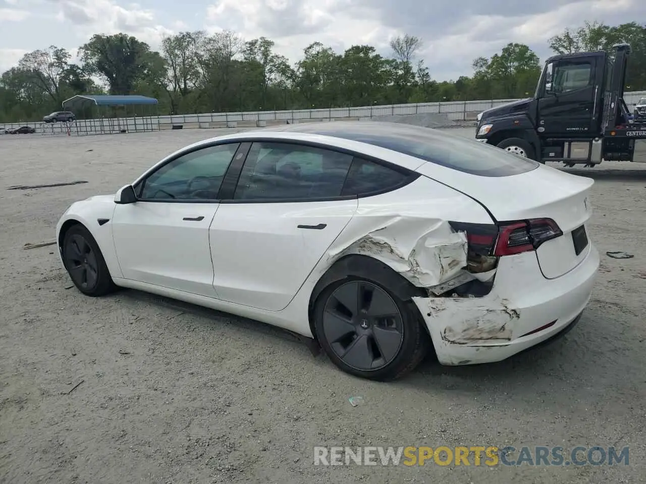 2 Photograph of a damaged car 5YJ3E1EAXMF973450 TESLA MODEL 3 2021