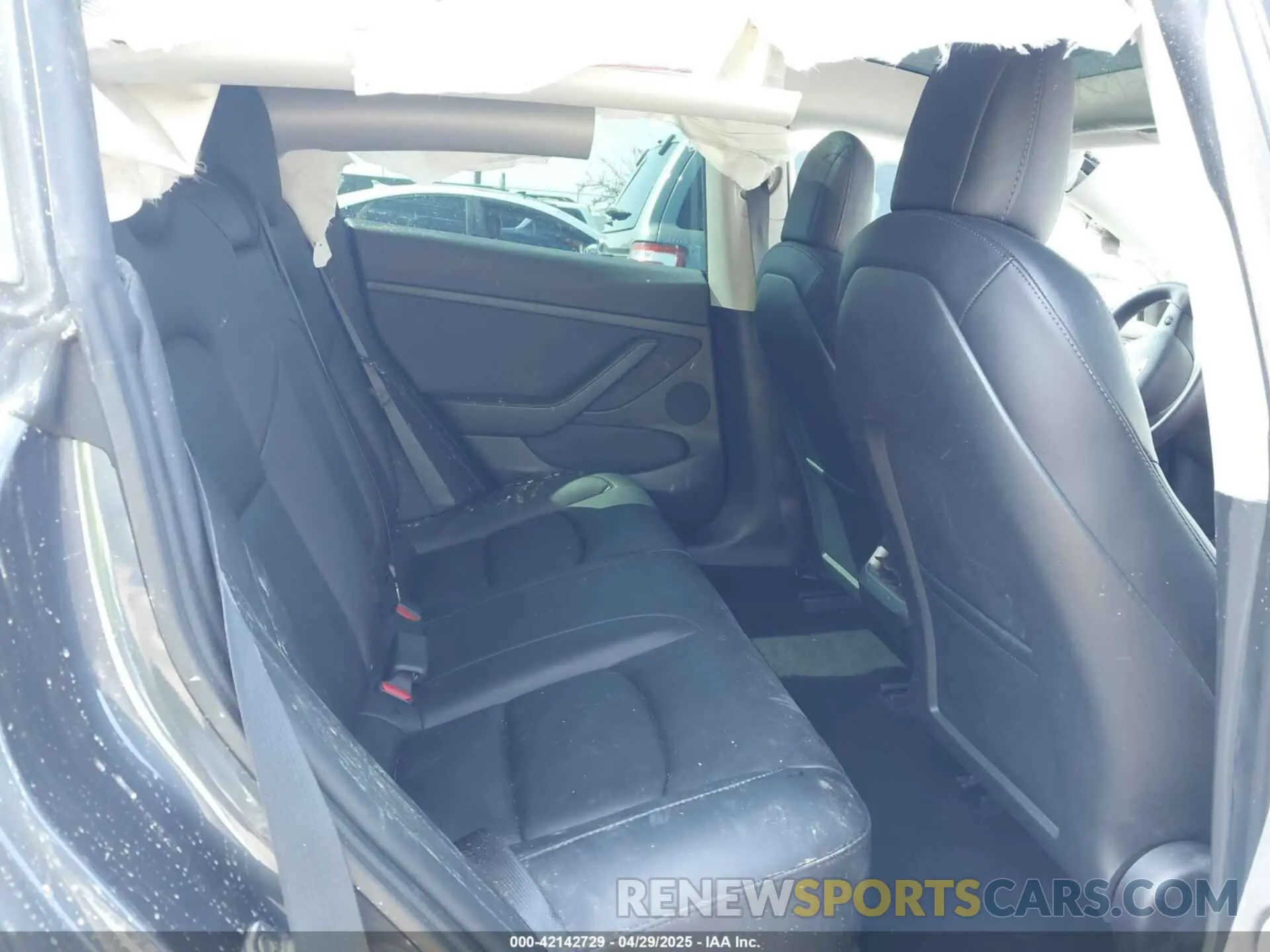 8 Photograph of a damaged car 5YJ3E1EAXMF982441 TESLA MODEL 3 2021