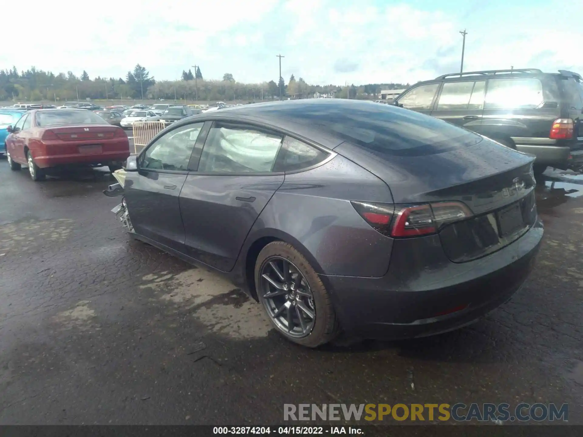 3 Photograph of a damaged car 5YJ3E1EB0MF033067 TESLA MODEL 3 2021