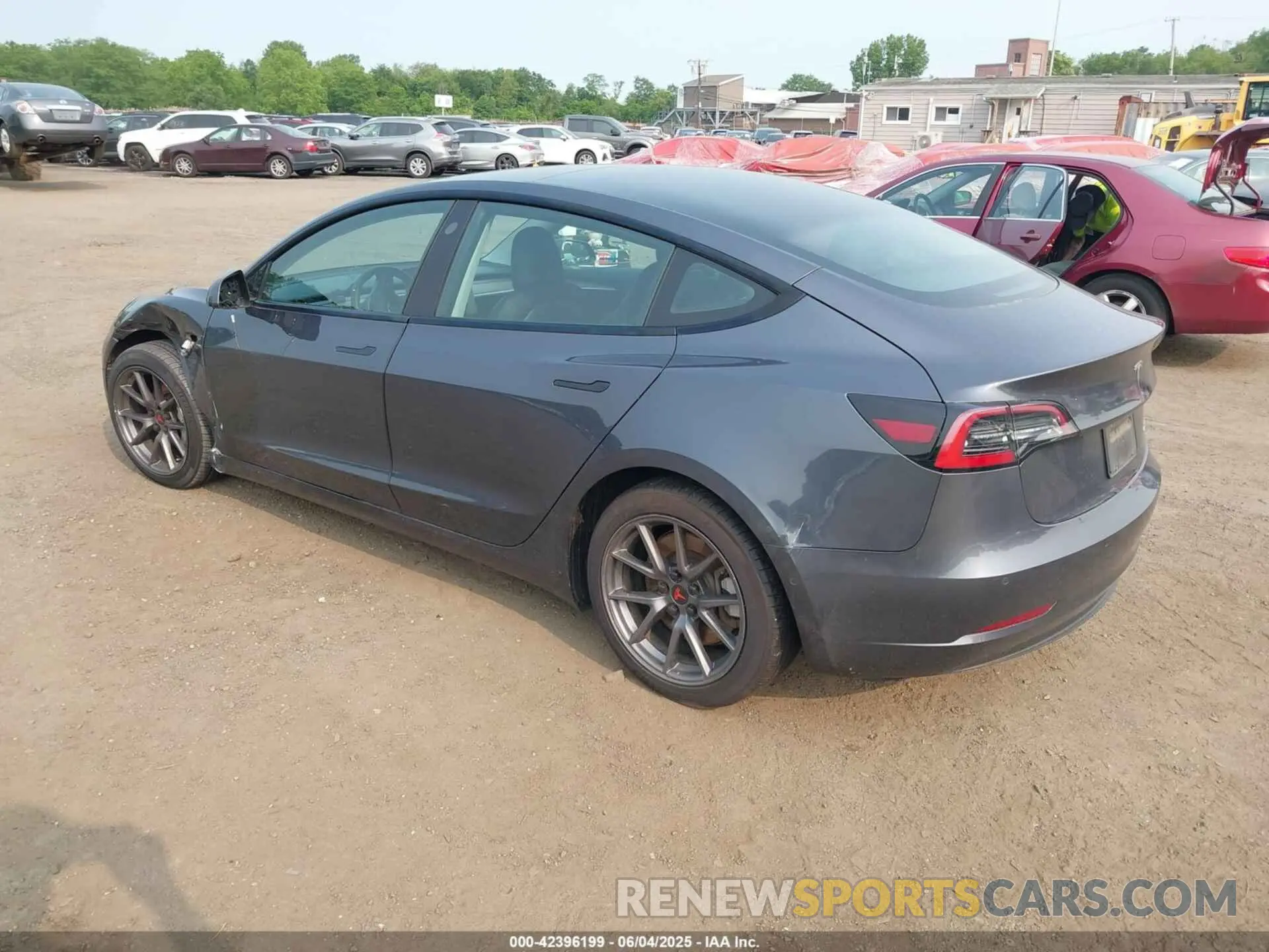 3 Photograph of a damaged car 5YJ3E1EB0MF036423 TESLA MODEL 3 2021
