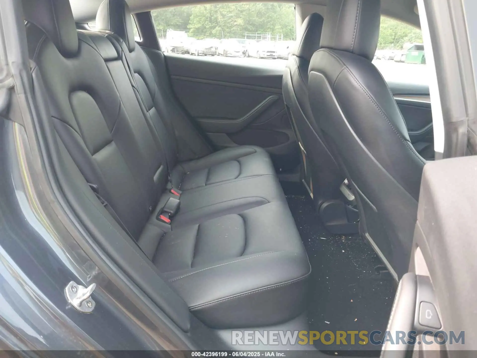 8 Photograph of a damaged car 5YJ3E1EB0MF036423 TESLA MODEL 3 2021