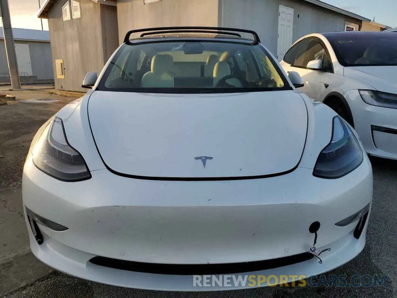 5 Photograph of a damaged car 5YJ3E1EB0MF036471 TESLA MODEL 3 2021