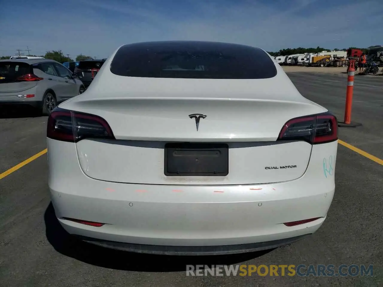 6 Photograph of a damaged car 5YJ3E1EB0MF050922 TESLA MODEL 3 2021