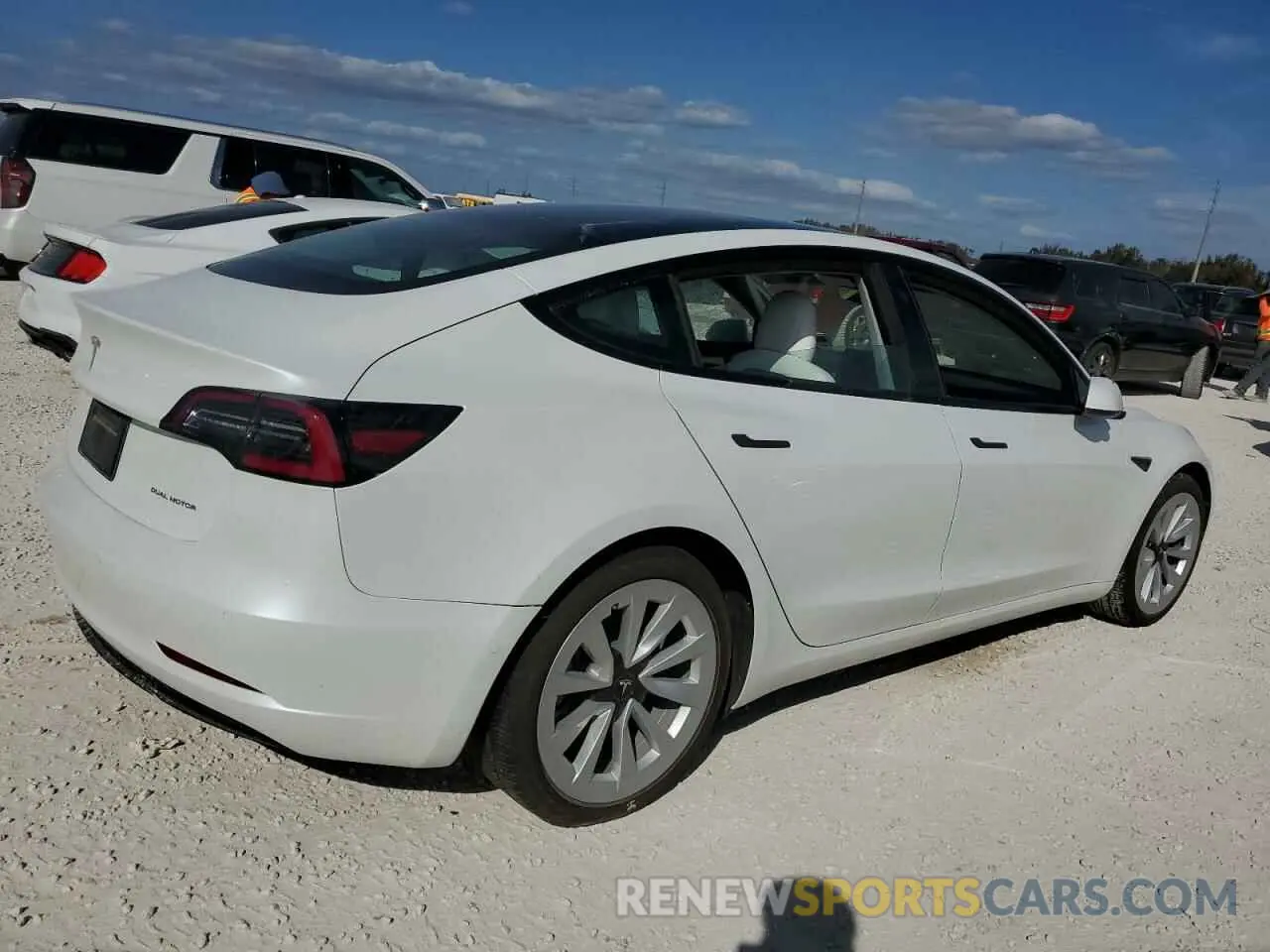 3 Photograph of a damaged car 5YJ3E1EB0MF051097 TESLA MODEL 3 2021