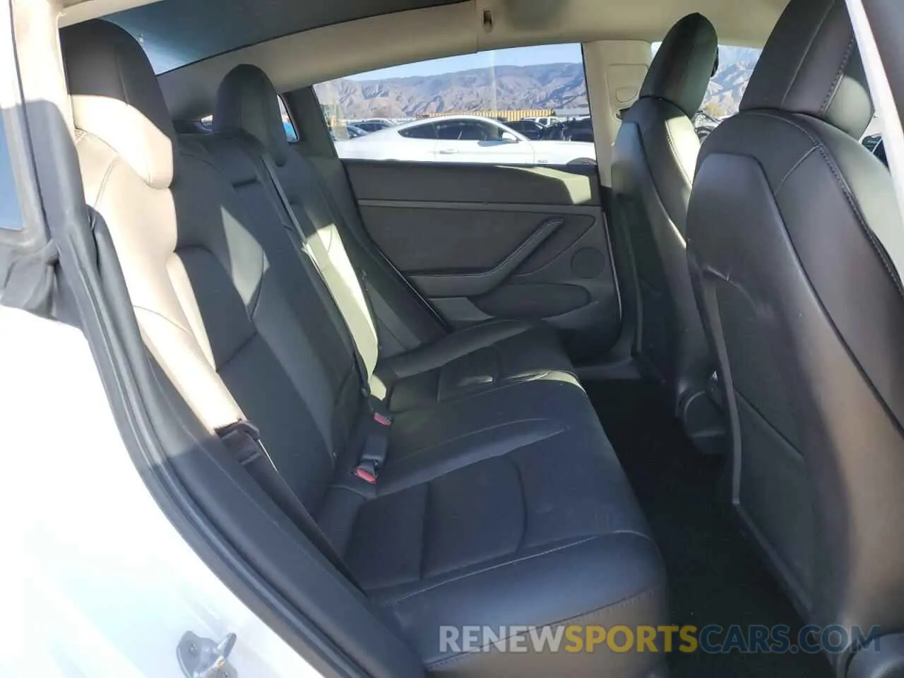 11 Photograph of a damaged car 5YJ3E1EB0MF059457 TESLA MODEL 3 2021