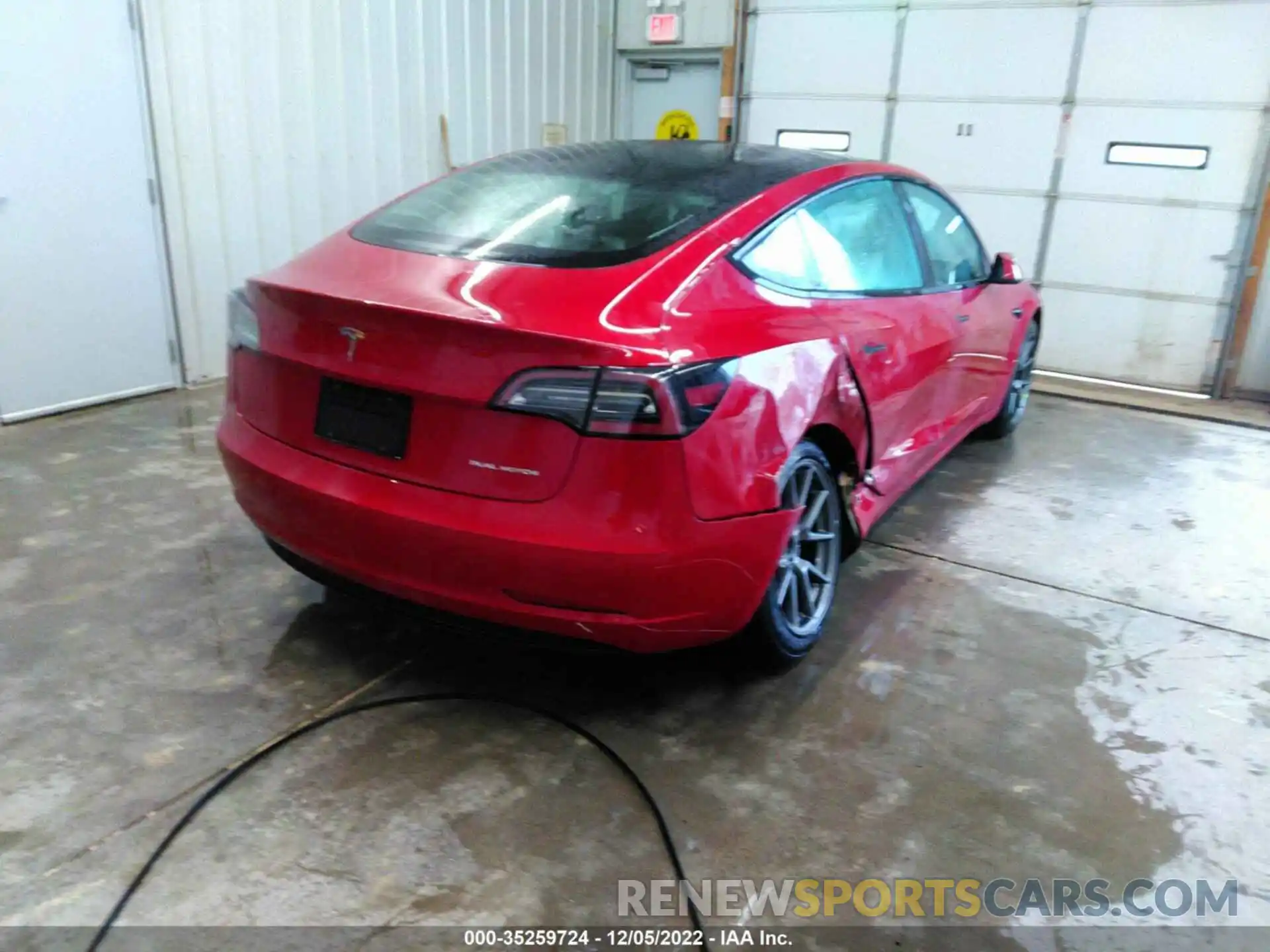 4 Photograph of a damaged car 5YJ3E1EB0MF066151 TESLA MODEL 3 2021