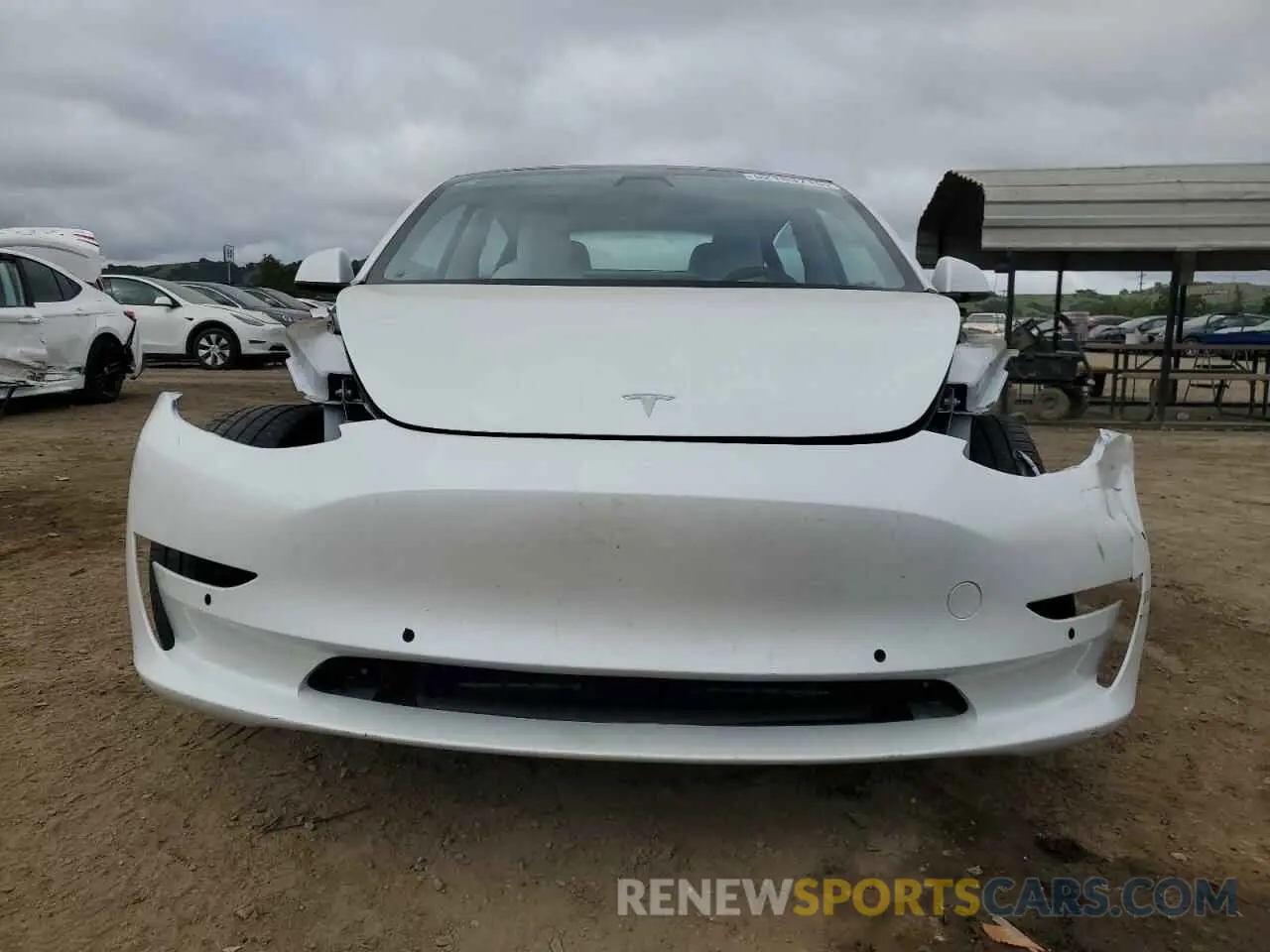 5 Photograph of a damaged car 5YJ3E1EB0MF073052 TESLA MODEL 3 2021