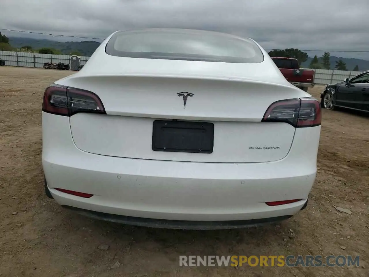 6 Photograph of a damaged car 5YJ3E1EB0MF073052 TESLA MODEL 3 2021