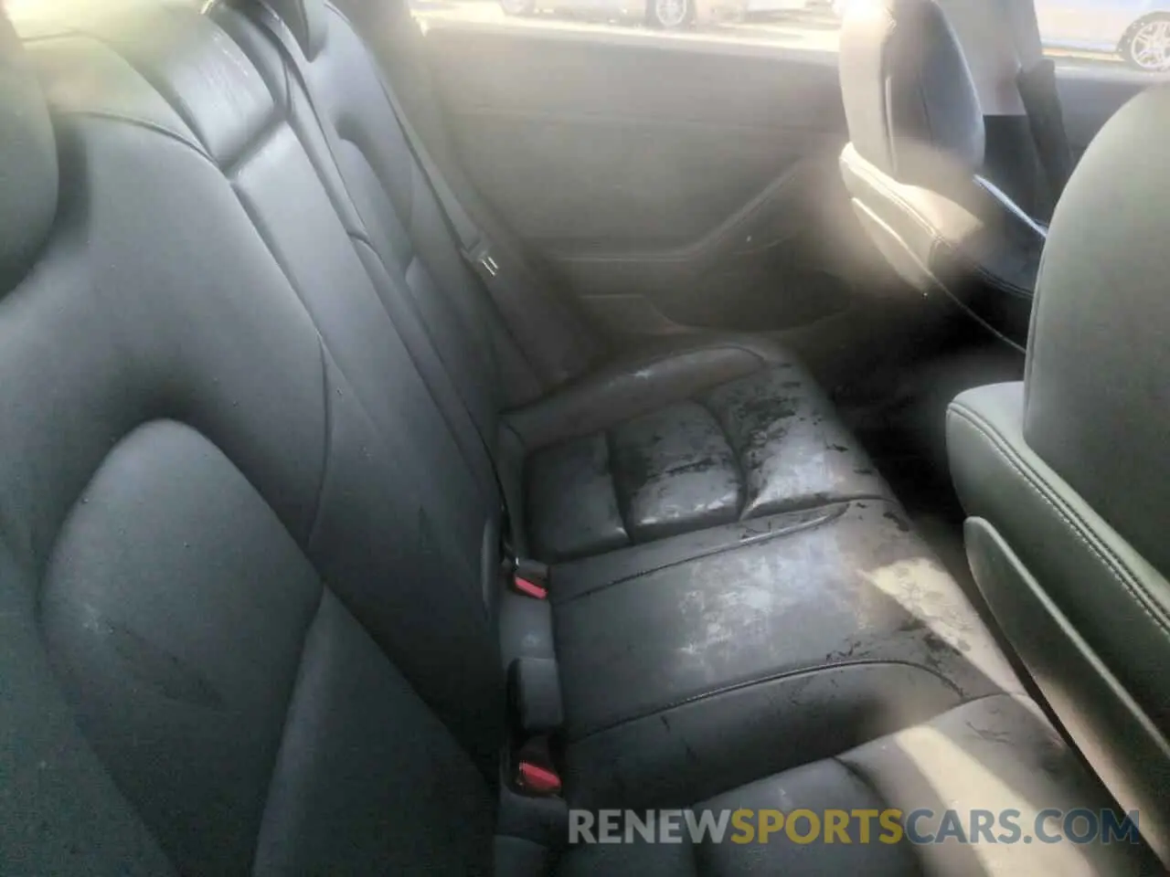 11 Photograph of a damaged car 5YJ3E1EB0MF087789 TESLA MODEL 3 2021