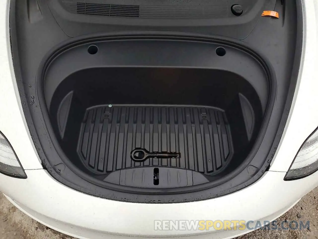 11 Photograph of a damaged car 5YJ3E1EB0MF862446 TESLA MODEL 3 2021