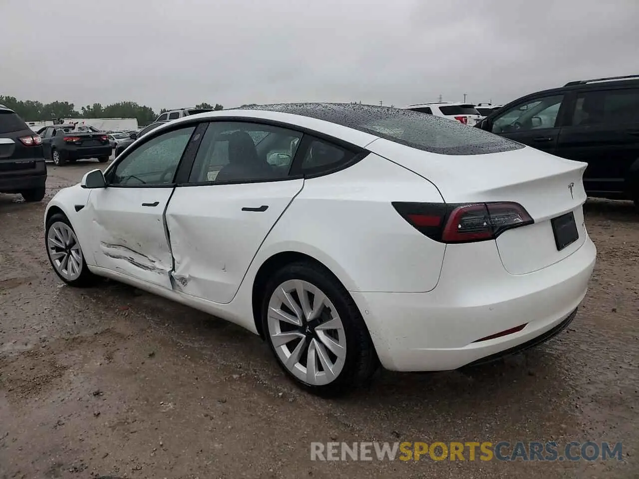 2 Photograph of a damaged car 5YJ3E1EB0MF862446 TESLA MODEL 3 2021