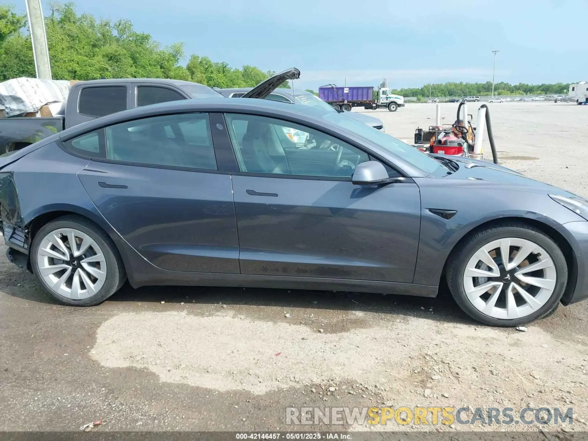 13 Photograph of a damaged car 5YJ3E1EB0MF902654 TESLA MODEL 3 2021