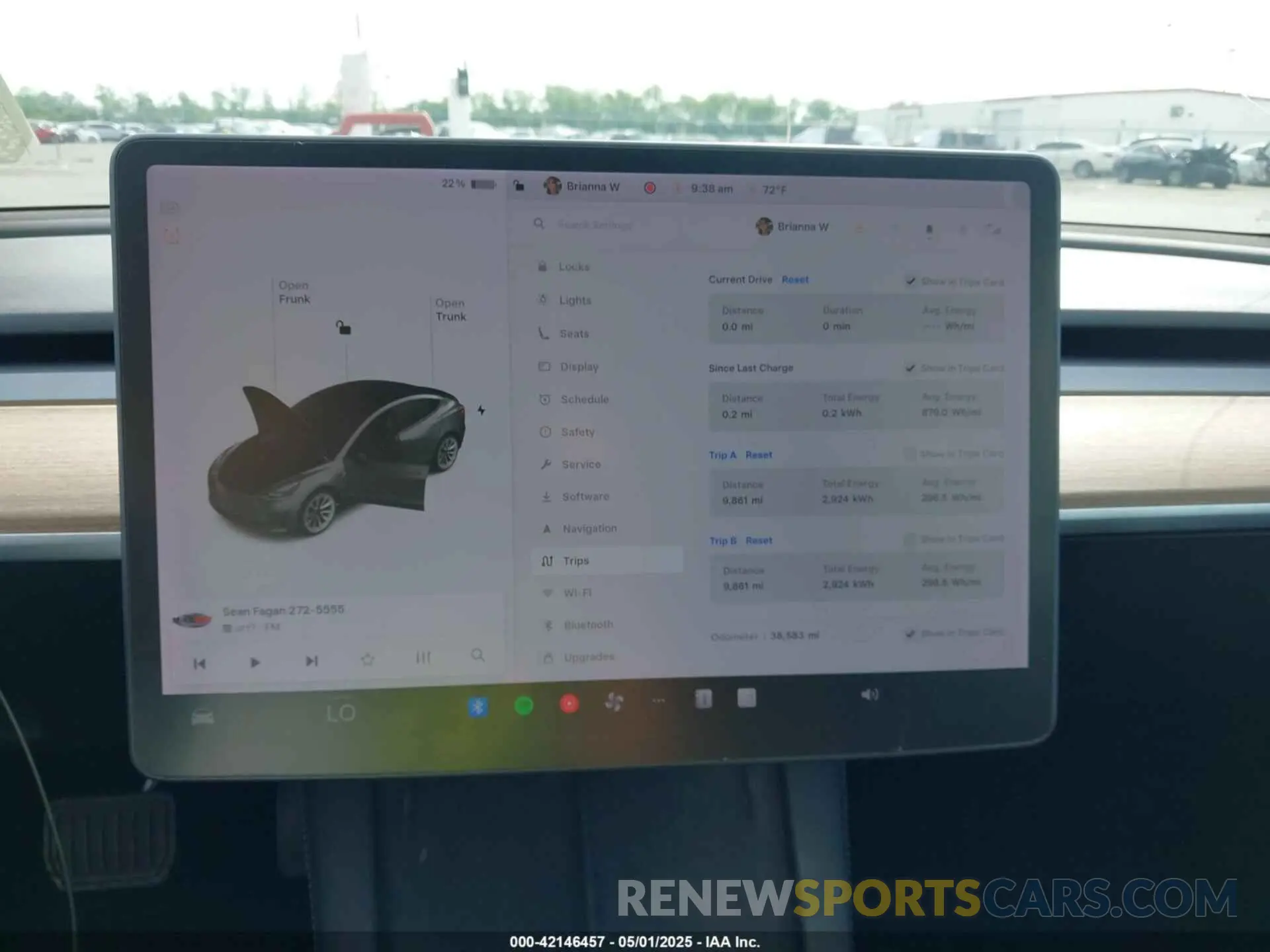 18 Photograph of a damaged car 5YJ3E1EB0MF902654 TESLA MODEL 3 2021