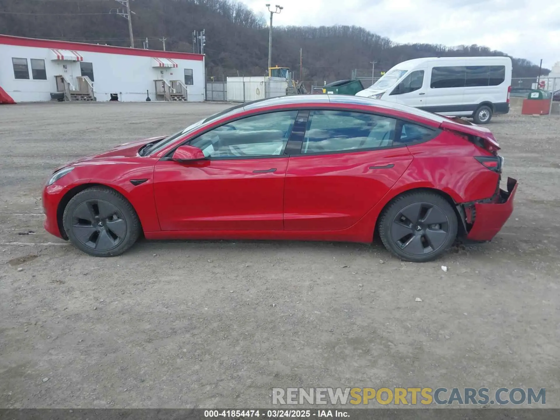 13 Photograph of a damaged car 5YJ3E1EB0MF902833 TESLA MODEL 3 2021