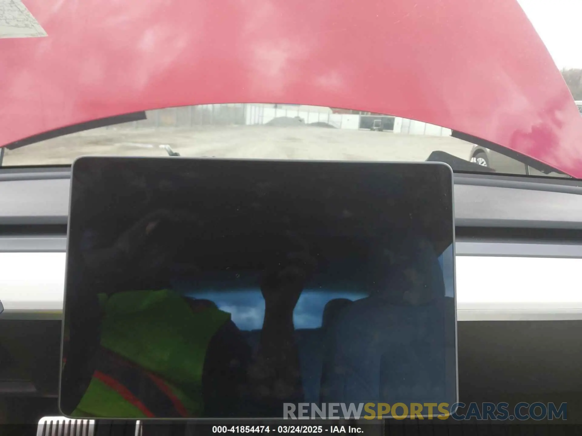 17 Photograph of a damaged car 5YJ3E1EB0MF902833 TESLA MODEL 3 2021