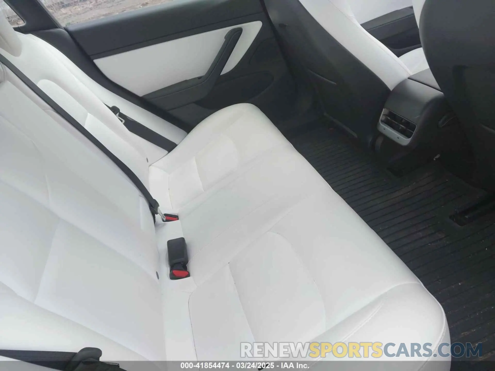 8 Photograph of a damaged car 5YJ3E1EB0MF902833 TESLA MODEL 3 2021