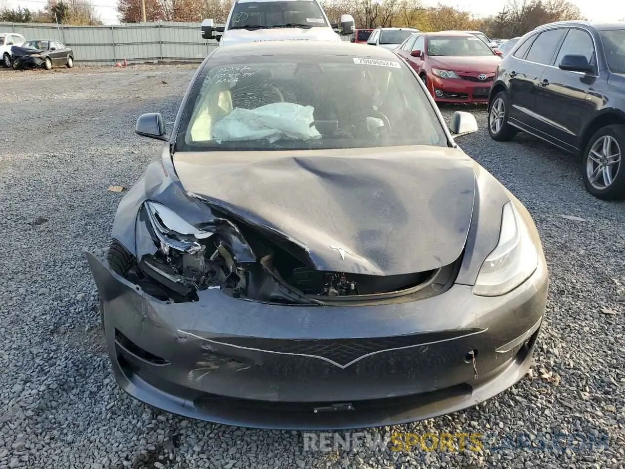 5 Photograph of a damaged car 5YJ3E1EB0MF979640 TESLA MODEL 3 2021