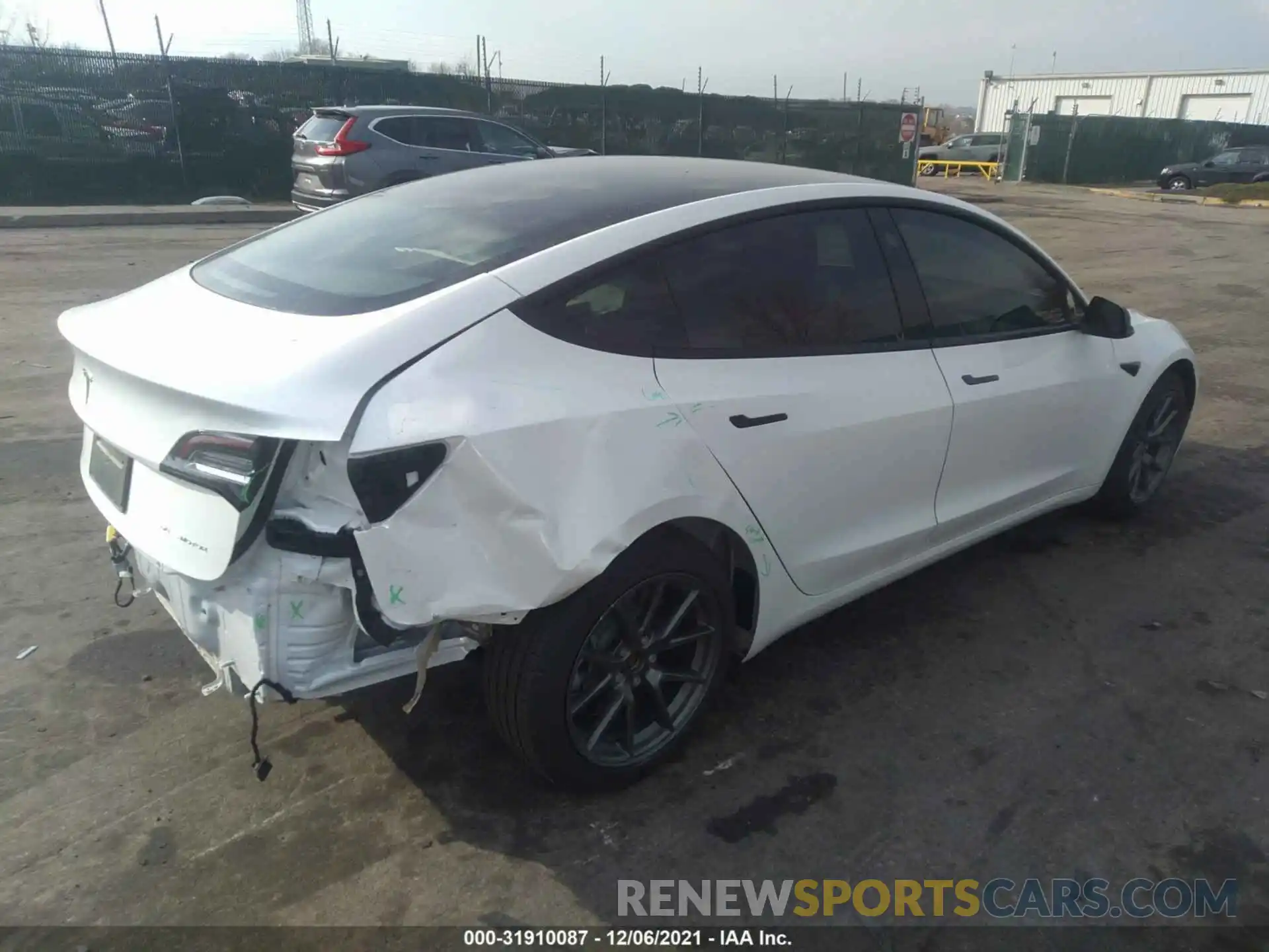 4 Photograph of a damaged car 5YJ3E1EB0MF984207 TESLA MODEL 3 2021