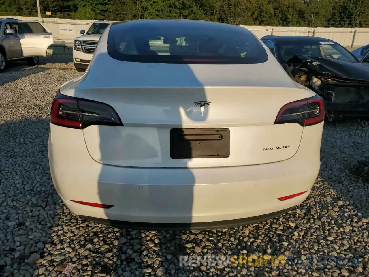 6 Photograph of a damaged car 5YJ3E1EB0MF992310 TESLA MODEL 3 2021