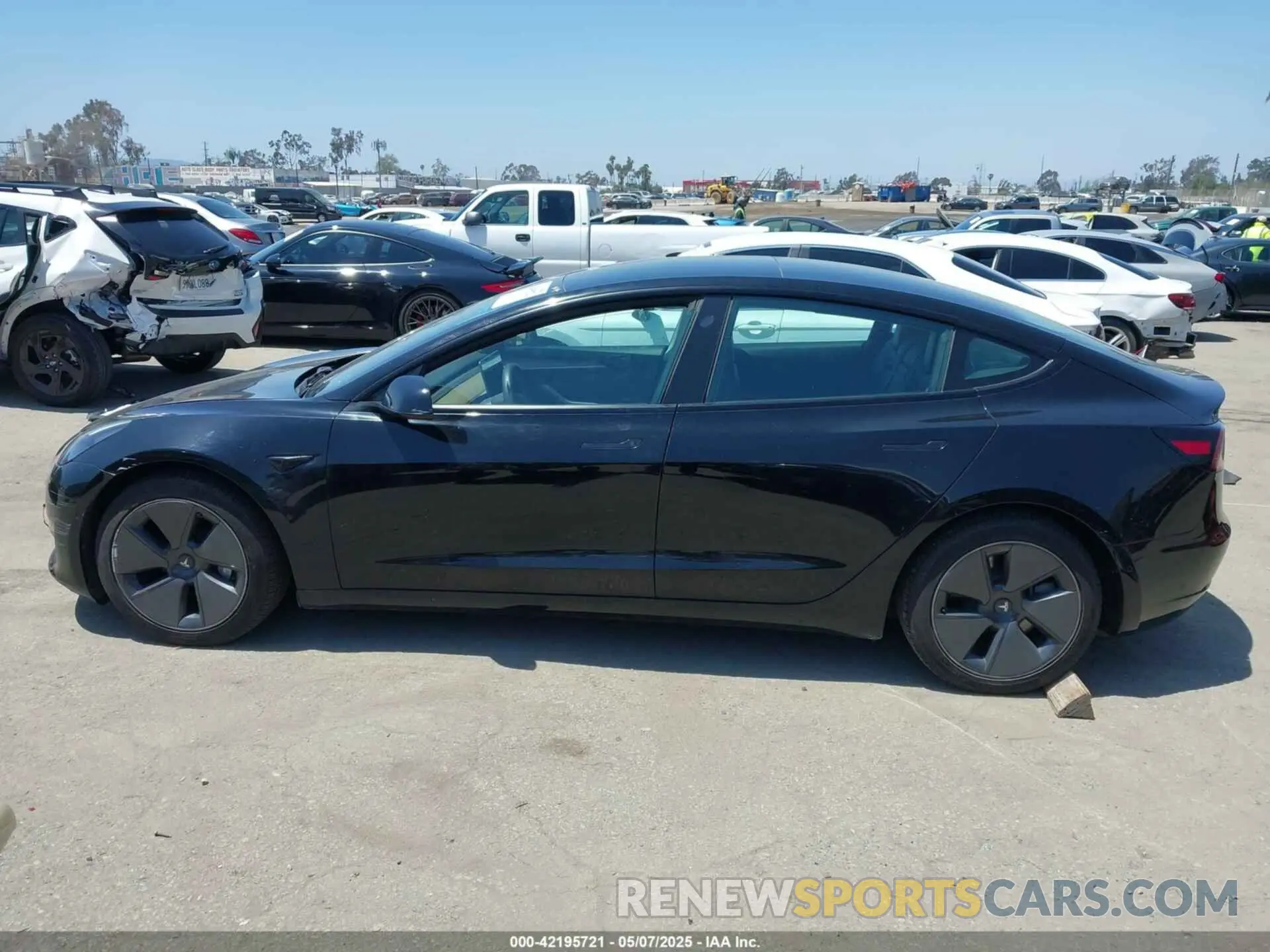 13 Photograph of a damaged car 5YJ3E1EB0MF995790 TESLA MODEL 3 2021
