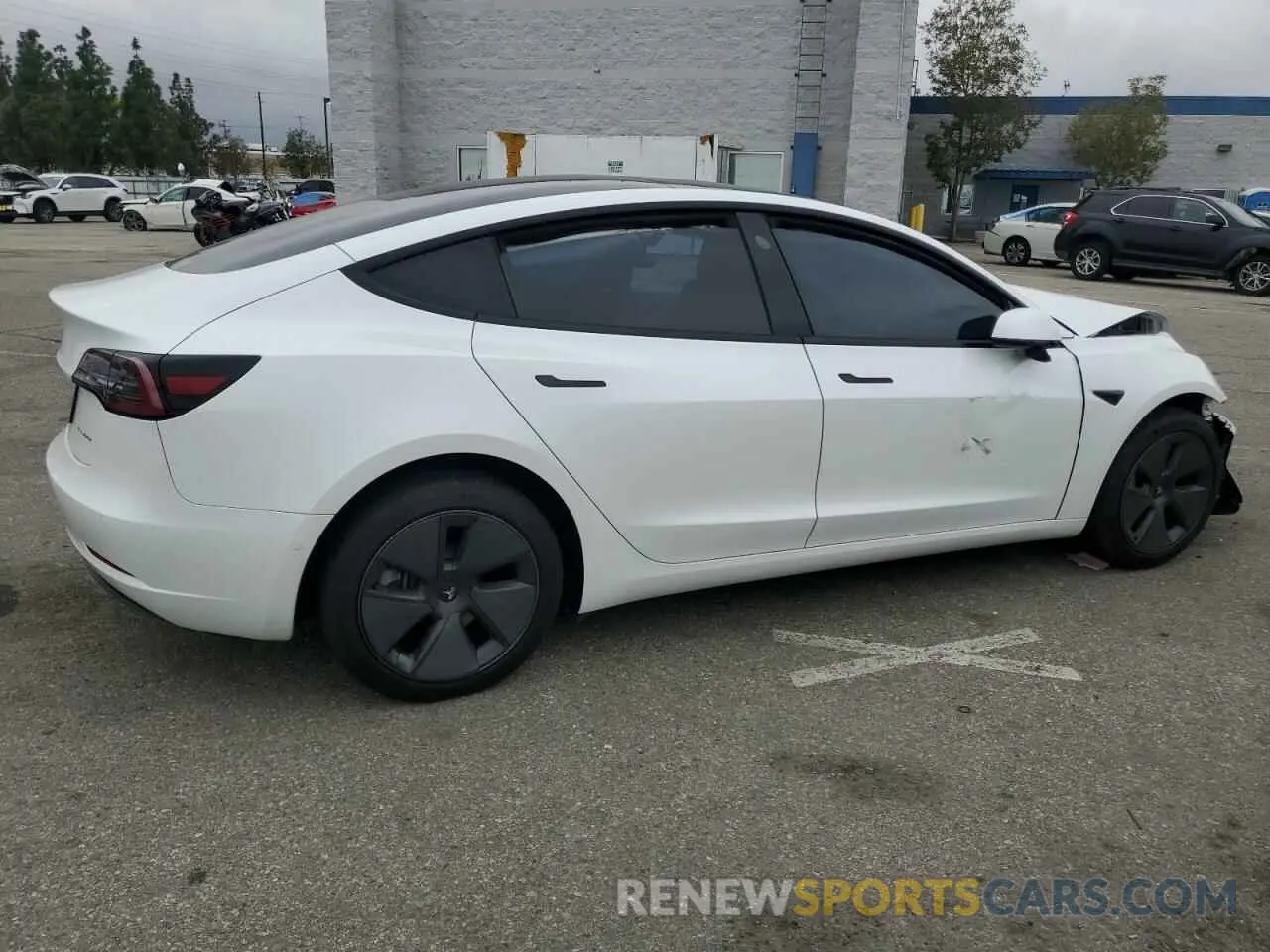 3 Photograph of a damaged car 5YJ3E1EB1MF032669 TESLA MODEL 3 2021