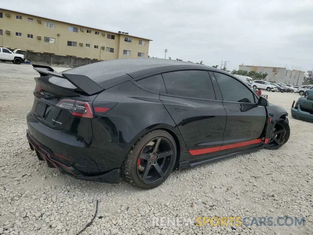 3 Photograph of a damaged car 5YJ3E1EB1MF044157 TESLA MODEL 3 2021