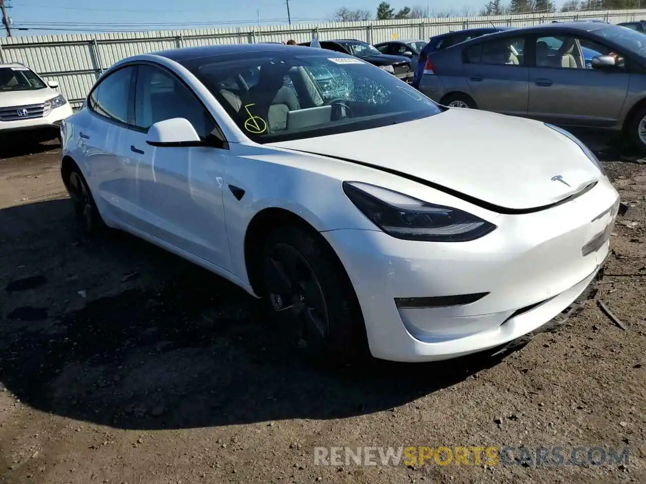 1 Photograph of a damaged car 5YJ3E1EB1MF044501 TESLA MODEL 3 2021