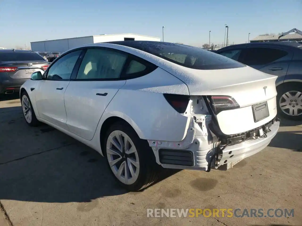 3 Photograph of a damaged car 5YJ3E1EB1MF056096 TESLA MODEL 3 2021