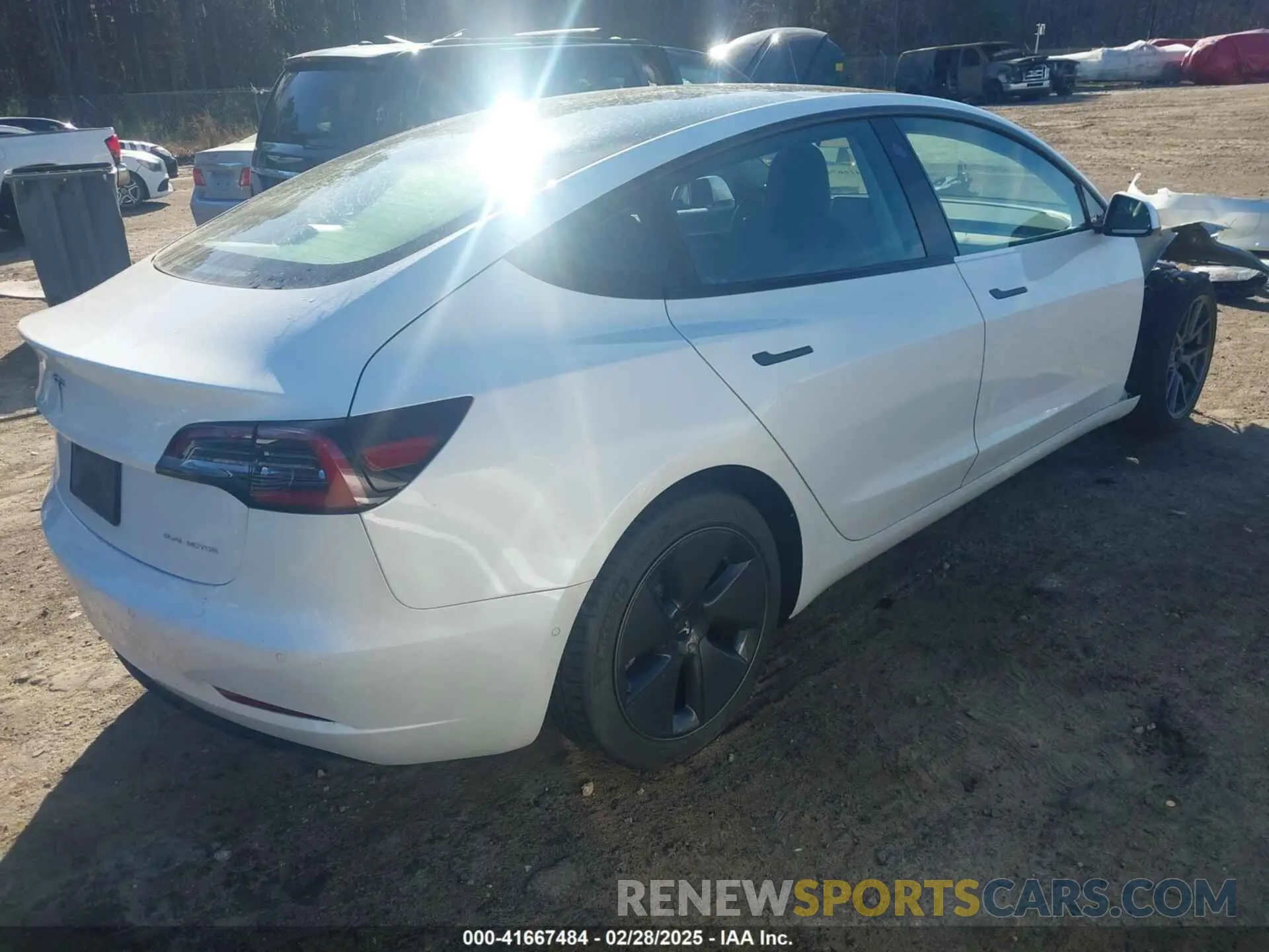 4 Photograph of a damaged car 5YJ3E1EB1MF062593 TESLA MODEL 3 2021