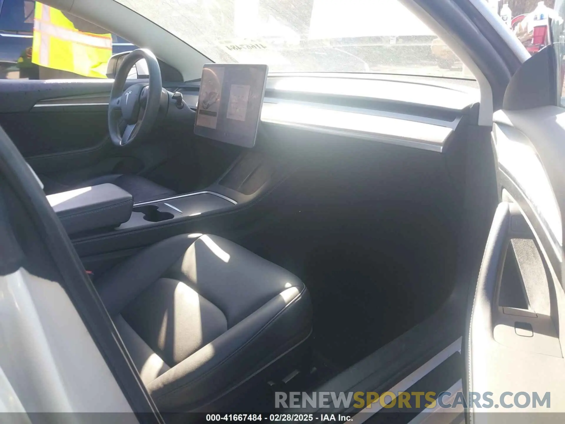 5 Photograph of a damaged car 5YJ3E1EB1MF062593 TESLA MODEL 3 2021