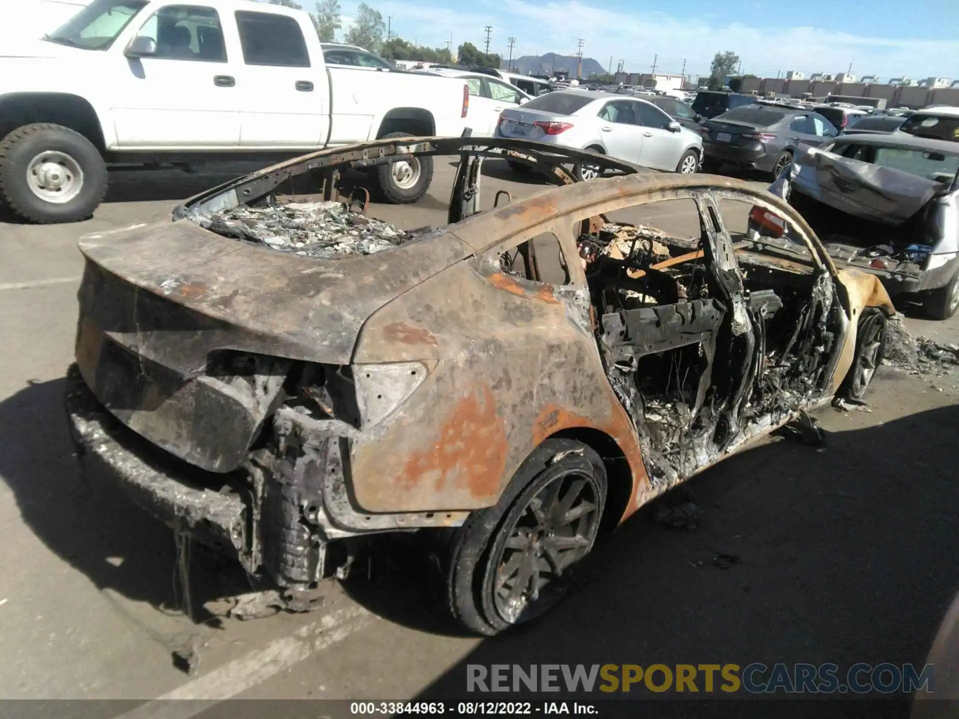 4 Photograph of a damaged car 5YJ3E1EB1MF069852 TESLA MODEL 3 2021