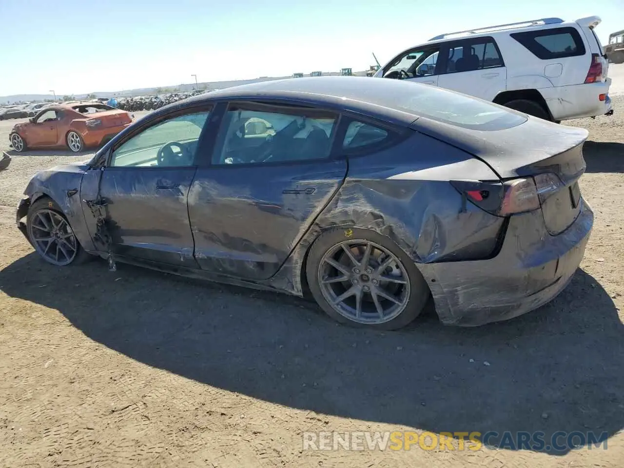 2 Photograph of a damaged car 5YJ3E1EB1MF076333 TESLA MODEL 3 2021