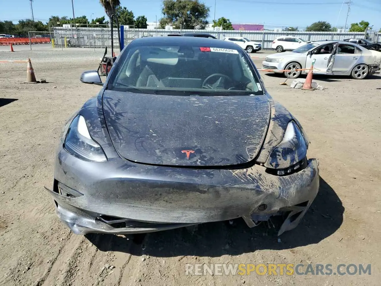 5 Photograph of a damaged car 5YJ3E1EB1MF076333 TESLA MODEL 3 2021