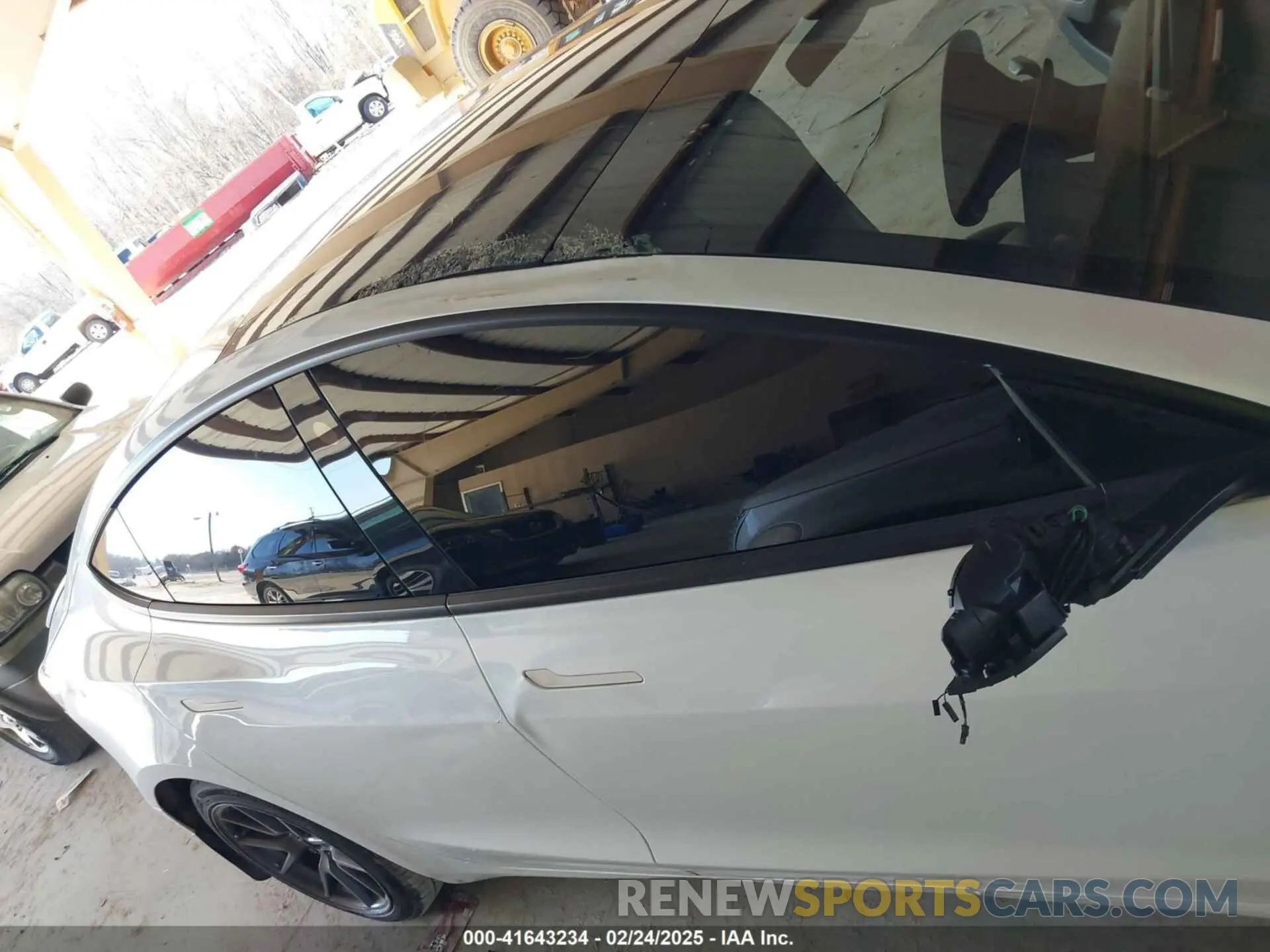 6 Photograph of a damaged car 5YJ3E1EB1MF852881 TESLA MODEL 3 2021