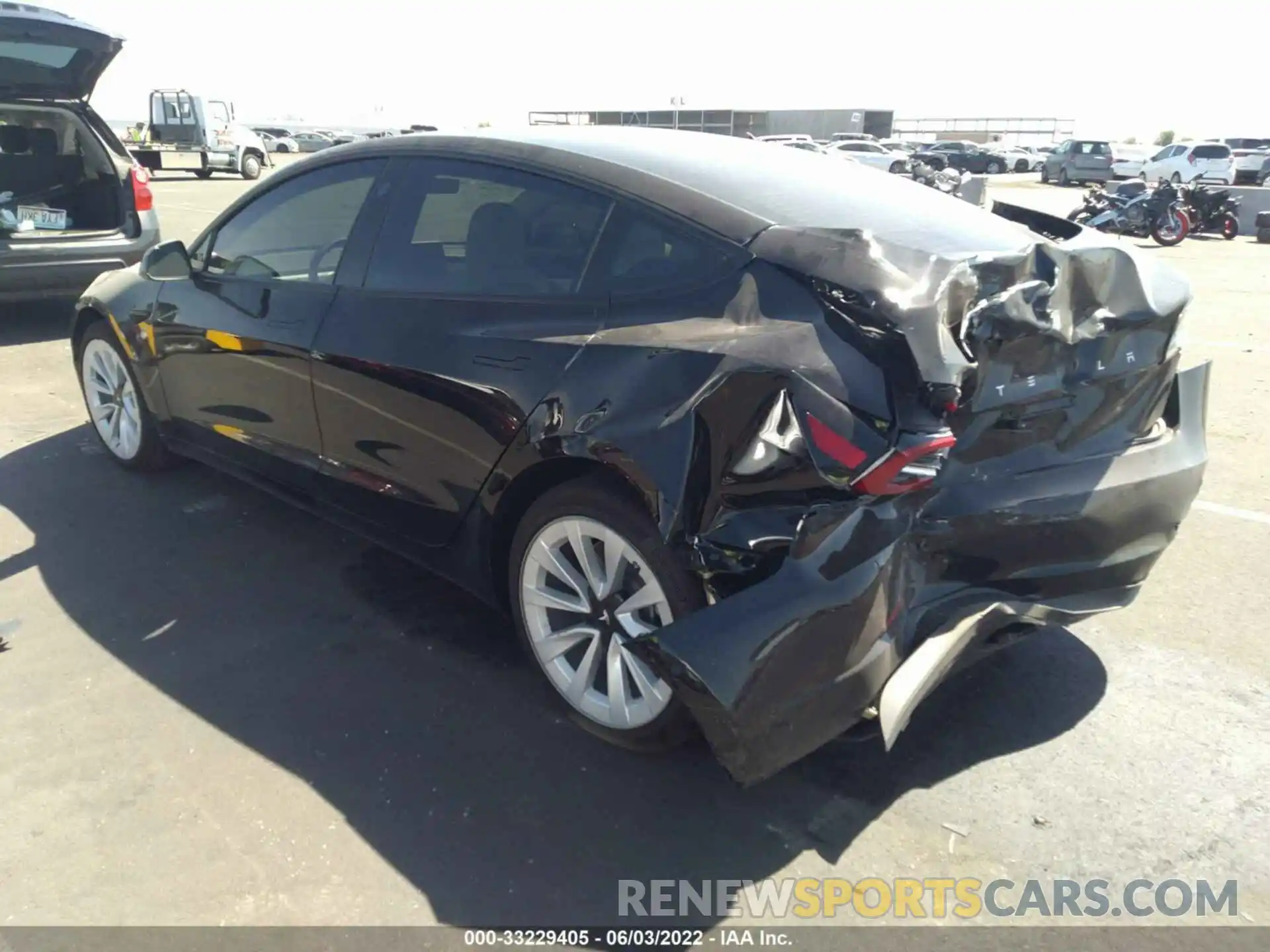 3 Photograph of a damaged car 5YJ3E1EB1MF925313 TESLA MODEL 3 2021