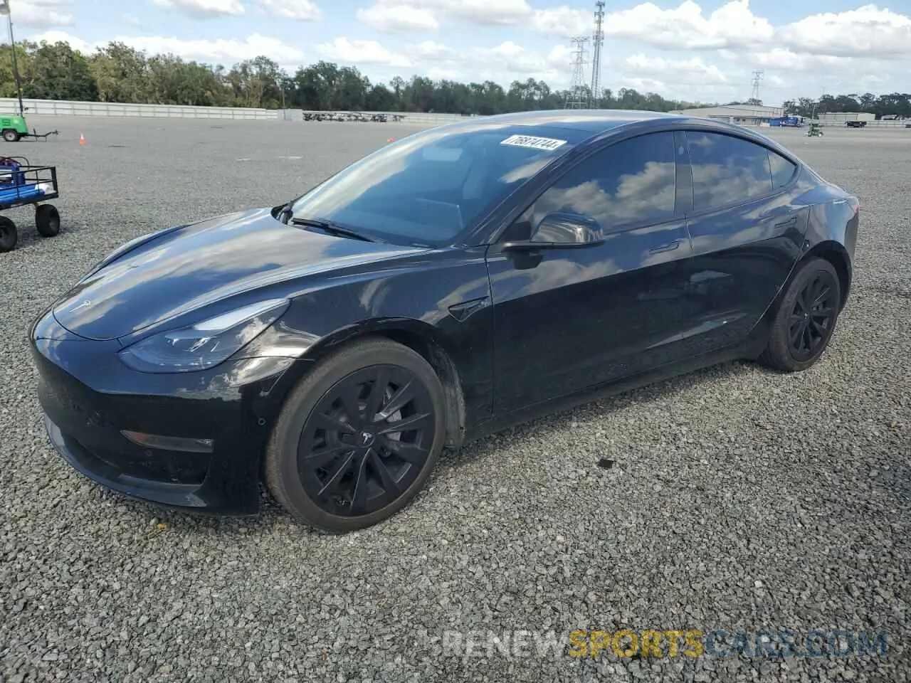 1 Photograph of a damaged car 5YJ3E1EB1MF927241 TESLA MODEL 3 2021
