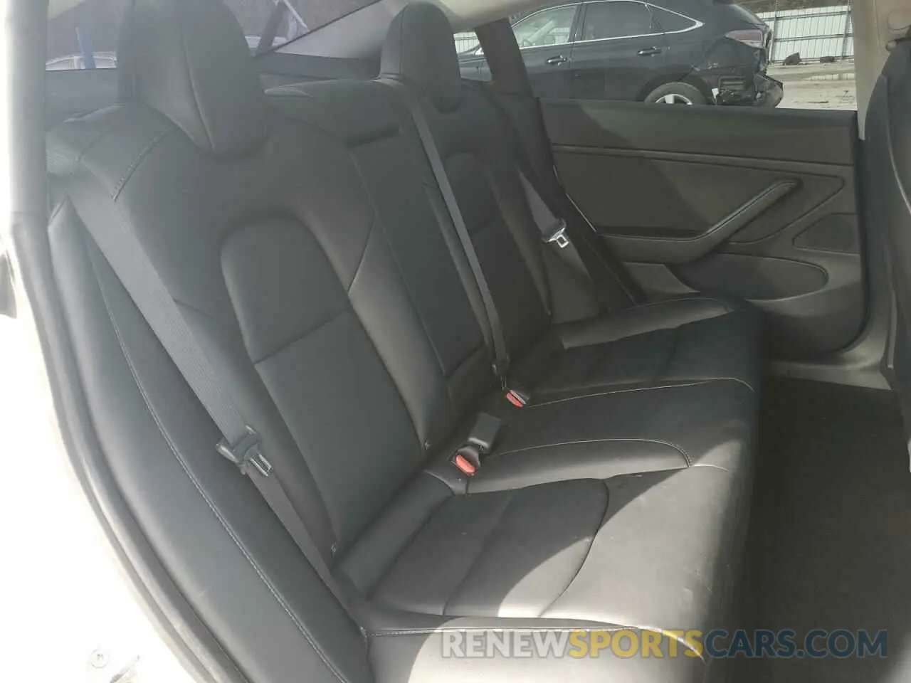 11 Photograph of a damaged car 5YJ3E1EB1MF927627 TESLA MODEL 3 2021