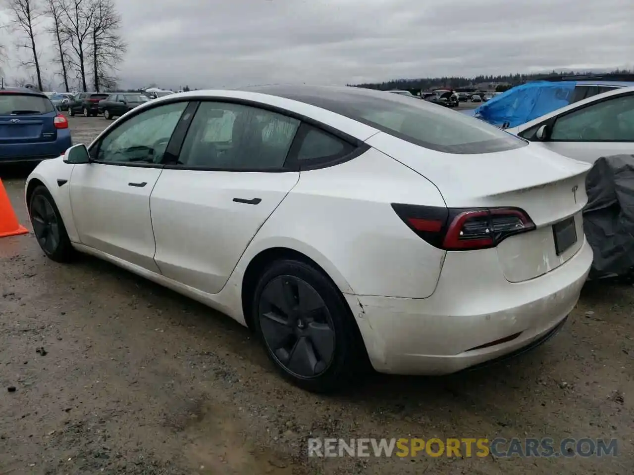 2 Photograph of a damaged car 5YJ3E1EB1MF928177 TESLA MODEL 3 2021